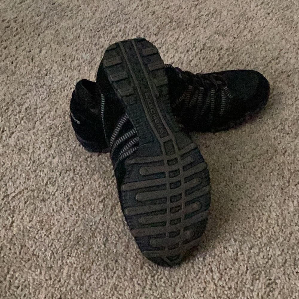 Skechers Black Casual Slip-Ons - Picture 4 of 4